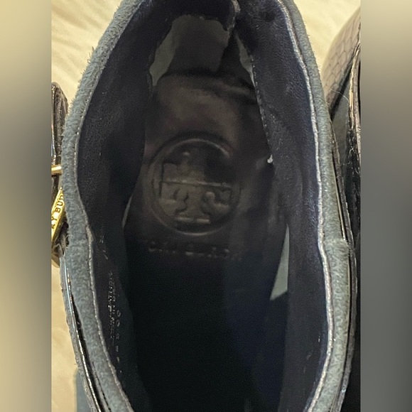 Tory‎ Burch Gracie Suede Navy Ankle Boots Embossed Alligator Leather Heeled 8.5 - Picture 11 of 15